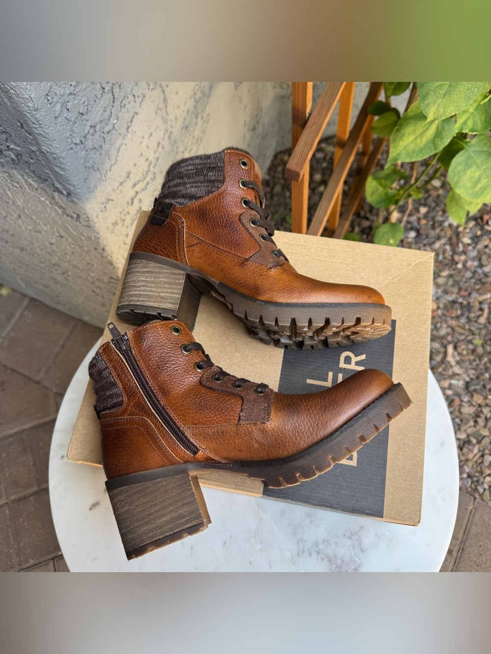 Bull Boxer Cassie Leather Heeled Lace Up Chelsea Boot - Picture 3 of 10